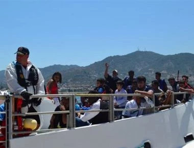 Θρίλερ με ιστιοπλοϊκό στο ακρωτήριο Ταίναρο που μεταφέρει παράνομους μετανάστες